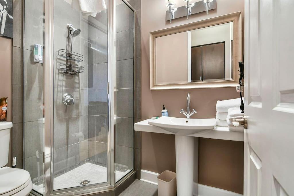 Lovely 2-Bedroom Unit In Springfriend Springfield Exterior photo