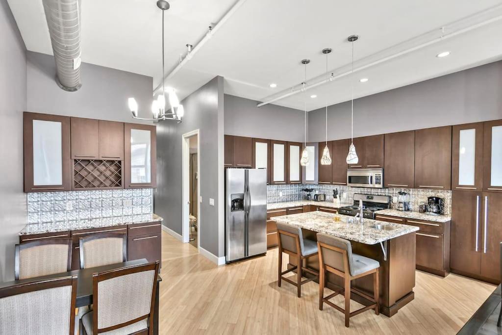 Lovely 2-Bedroom Unit In Springfriend Springfield Exterior photo